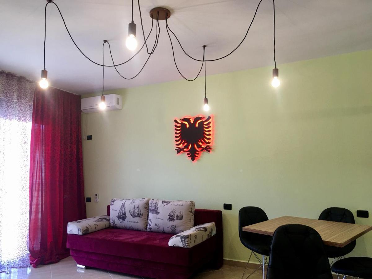 Luxury Holiday In Royal Apartment For King And Queen Sarande Ngoại thất bức ảnh