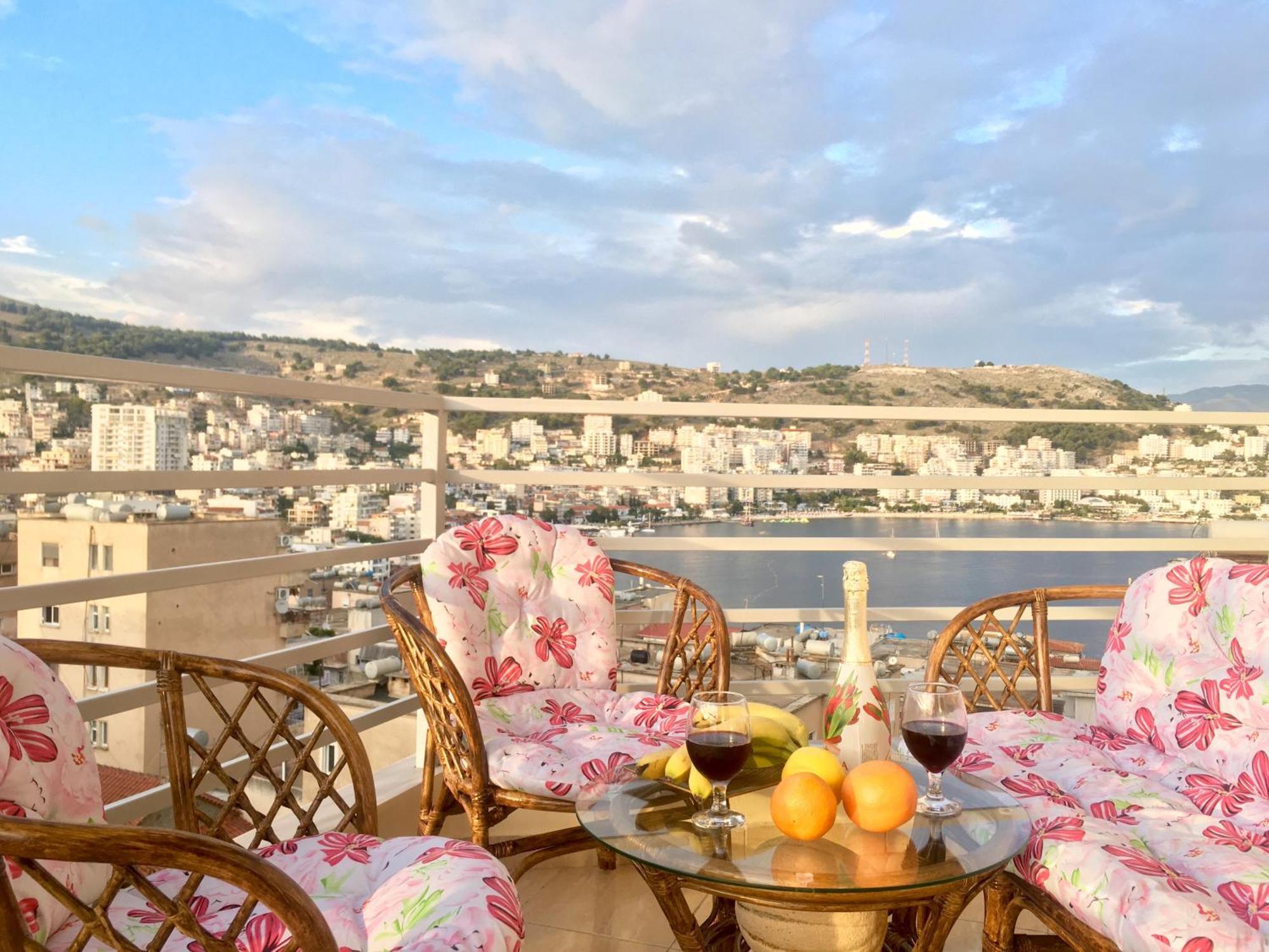 Luxury Holiday In Royal Apartment For King And Queen Sarande Ngoại thất bức ảnh