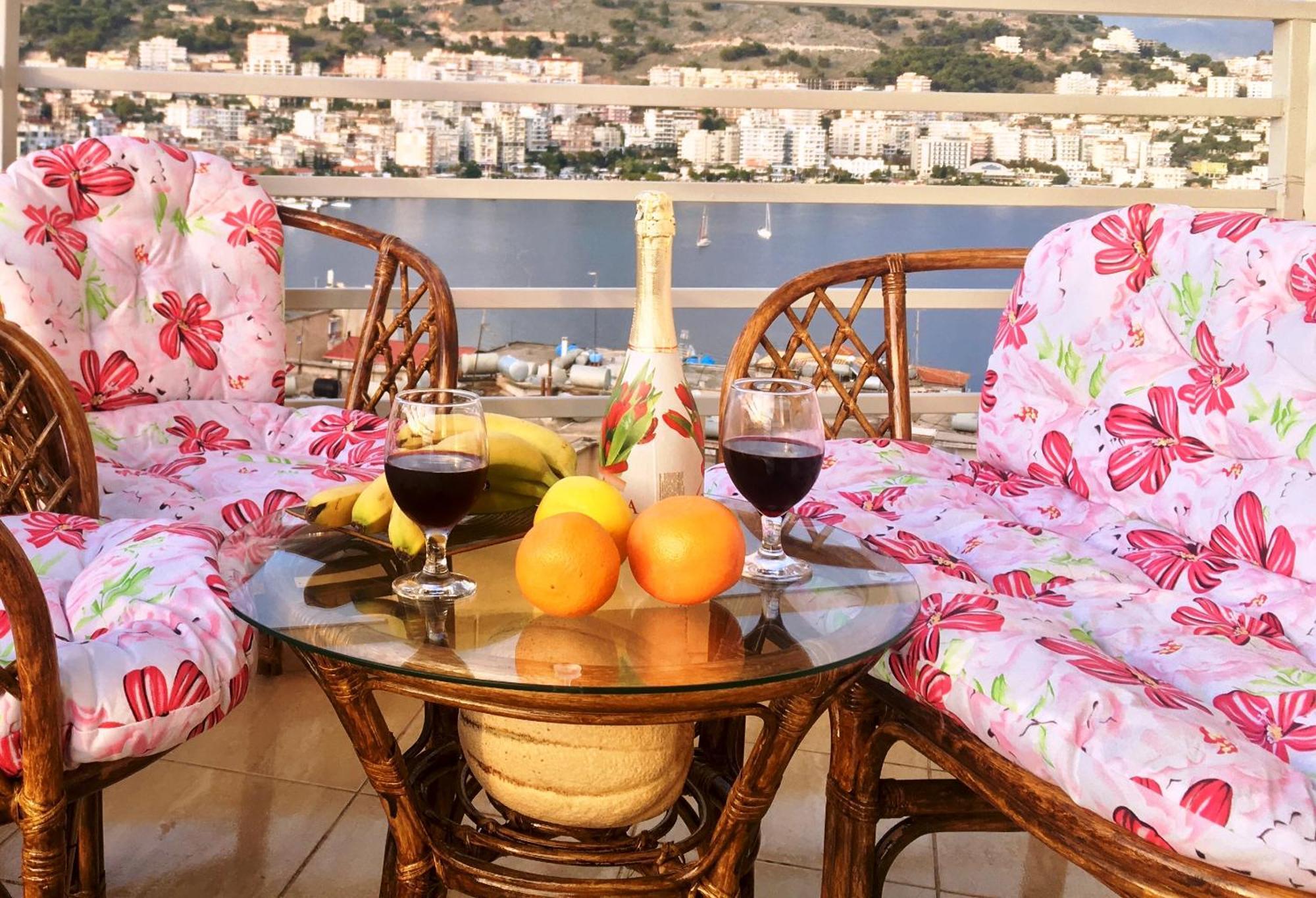 Luxury Holiday In Royal Apartment For King And Queen Sarande Ngoại thất bức ảnh