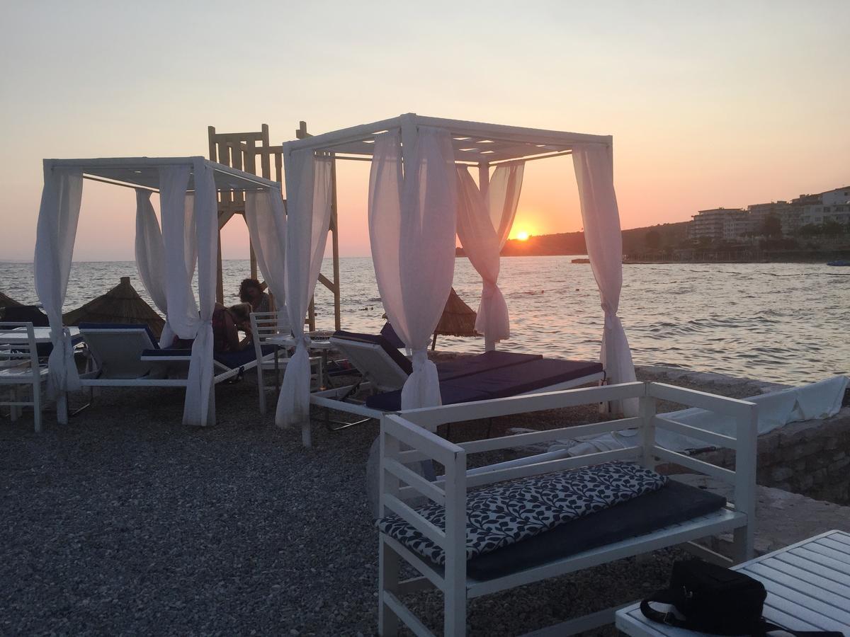 Luxury Holiday In Royal Apartment For King And Queen Sarande Ngoại thất bức ảnh